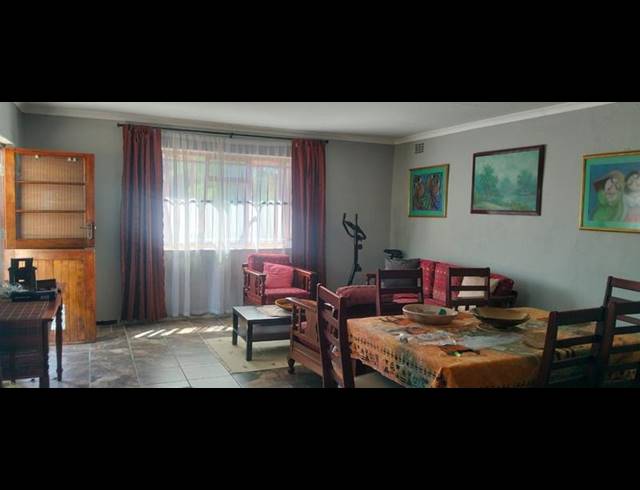 2 BEDROOM PROPERTY TO RENT IN OAKDENE